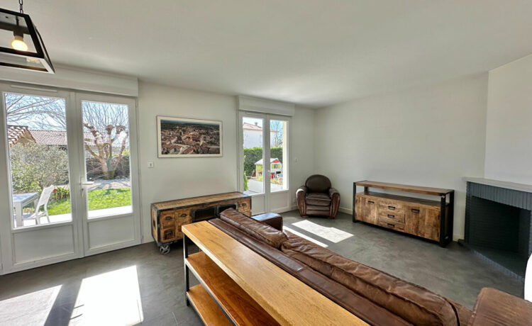 Maison 4 pièce(s) 121 m2