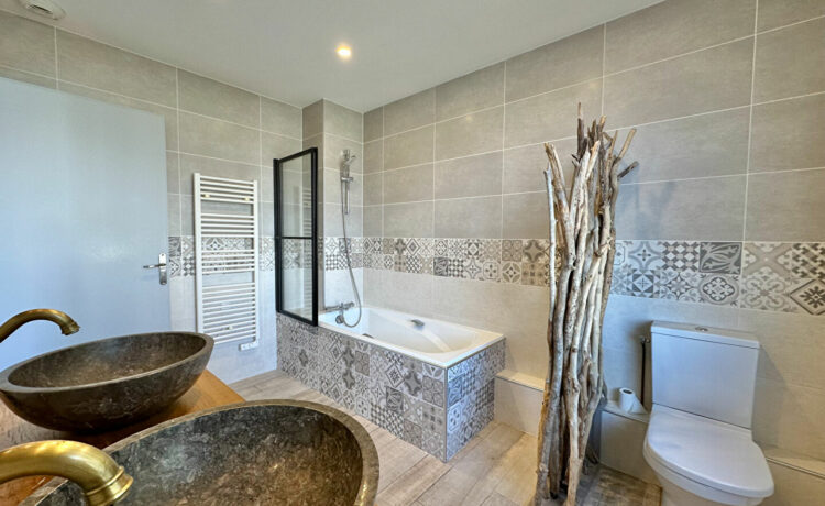 Maison 4 pièce(s) 121 m2