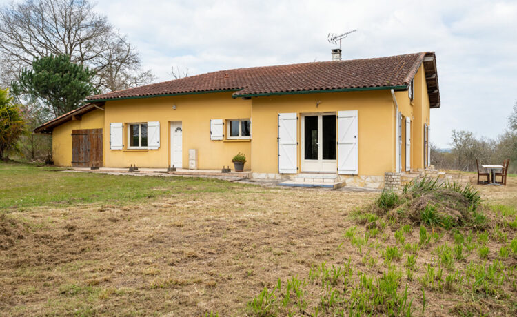 Maison 4 pièce(s) 116 m2 Grand terrain 3