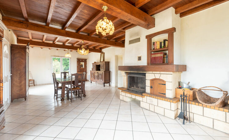 Maison 4 pièce(s) 116 m2 Grand terrain