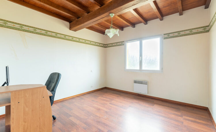 Maison 4 pièce(s) 116 m2 Grand terrain