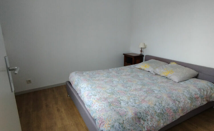 Appartement 85 m2, 3 ch, garage, accés privé