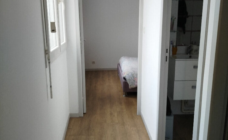 Appartement 85 m2, 3 ch, garage, accés privé