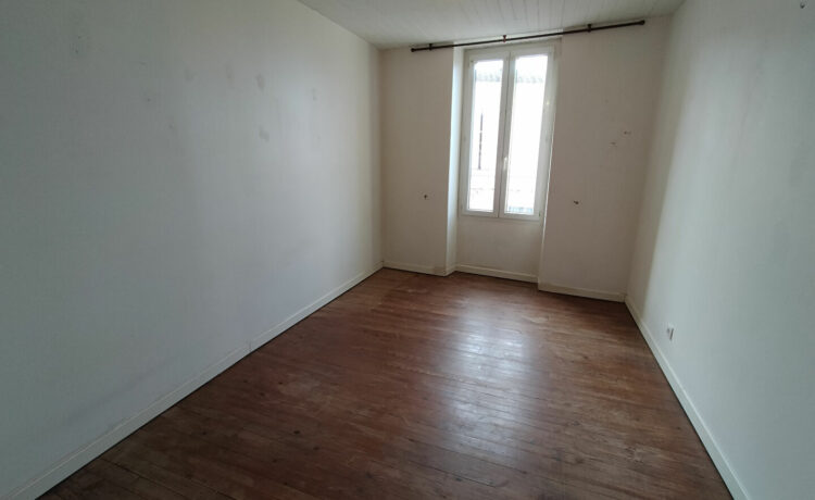 Maison Villeneuve De Marsan 6 pièce(s) 140 m2
