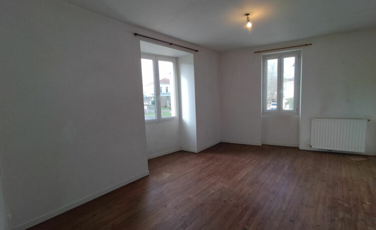 Maison Villeneuve De Marsan 6 pièce(s) 140 m2