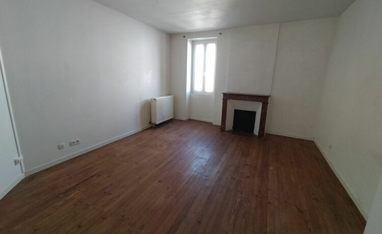 Maison Villeneuve De Marsan 6 pièce(s) 140 m2