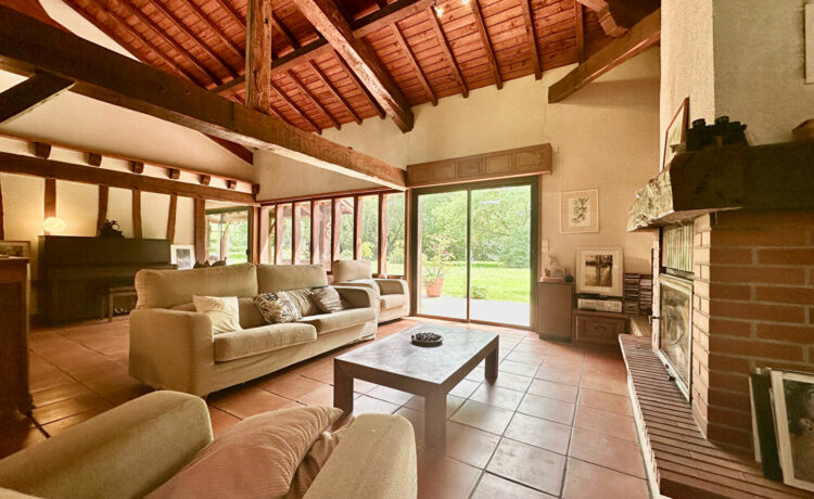 Maison Landaise 6 pièce(s) 182 m² 2