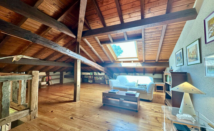 Maison Landaise 6 pièce(s) 182 m²
