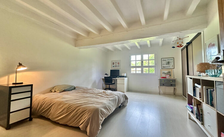 Maison Landaise 6 pièce(s) 182 m²