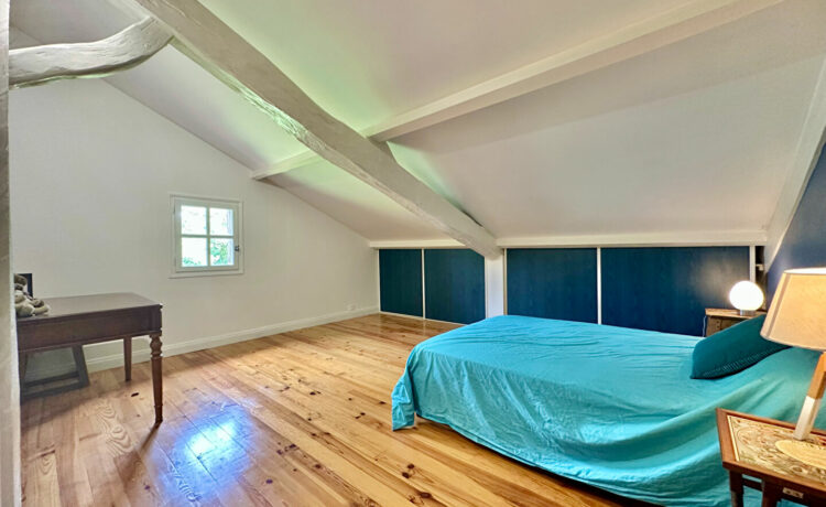 Maison Landaise 6 pièce(s) 182 m²