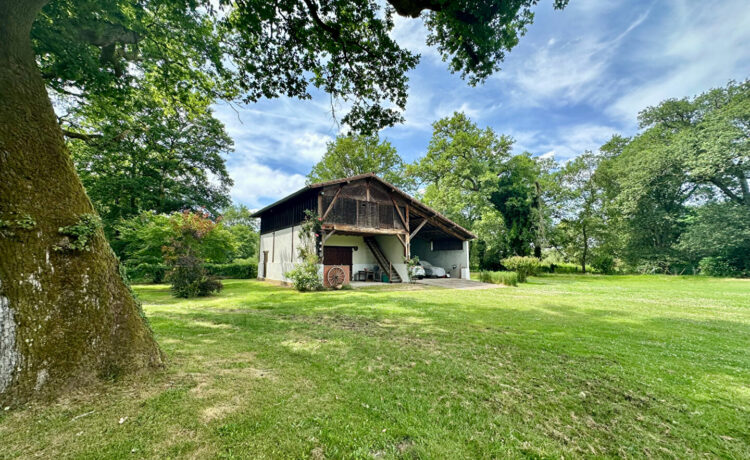 Maison Landaise 6 pièce(s) 182 m²