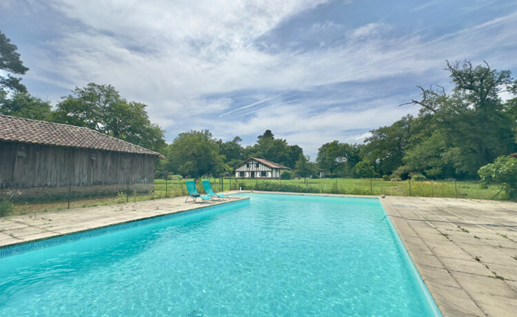 Maison Landaise 6 pièce(s) 182 m²