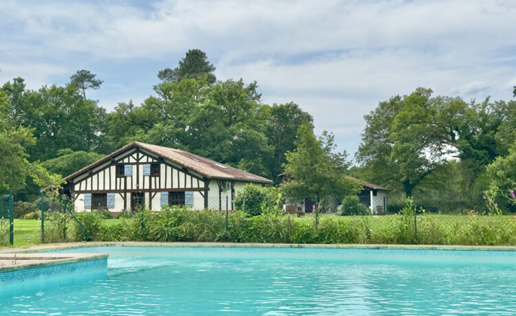 Maison Landaise 6 pièce(s) 182 m²