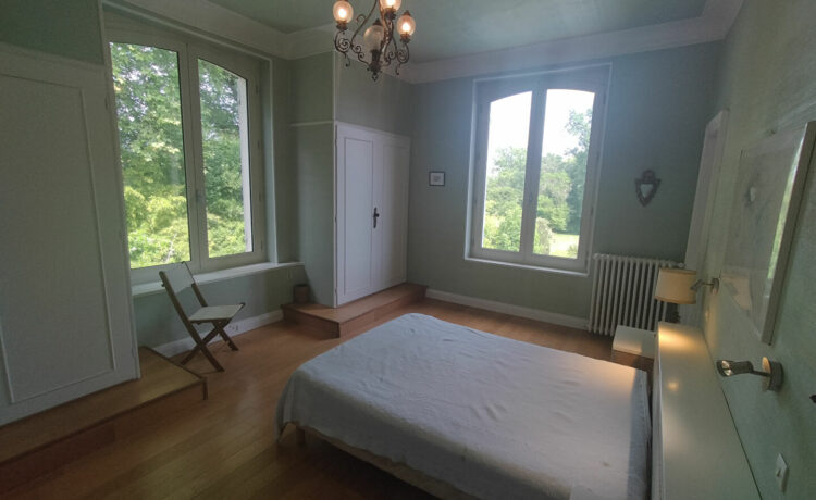 Maison de caractère 7 pièce(s) 256m²