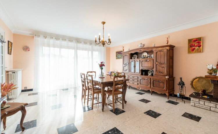 Maison Mont De Marsan 5 pièce(s) 136 m2 4