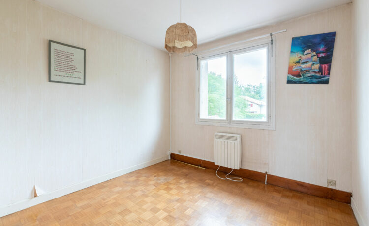 Maison 7 pièce(s) 174 m2