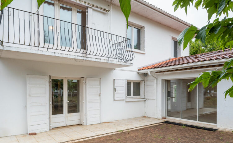 Maison 7 pièce(s) 174 m2